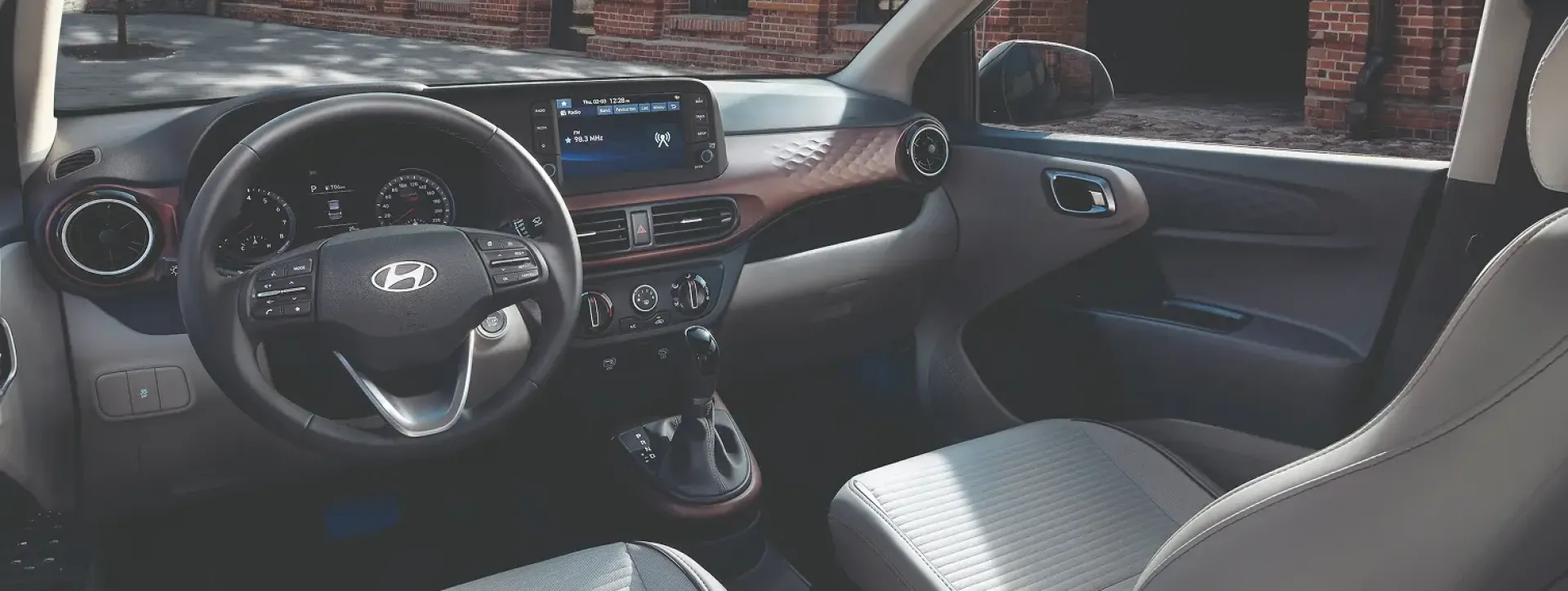 Imagen del interior del Grand i10 Sedan