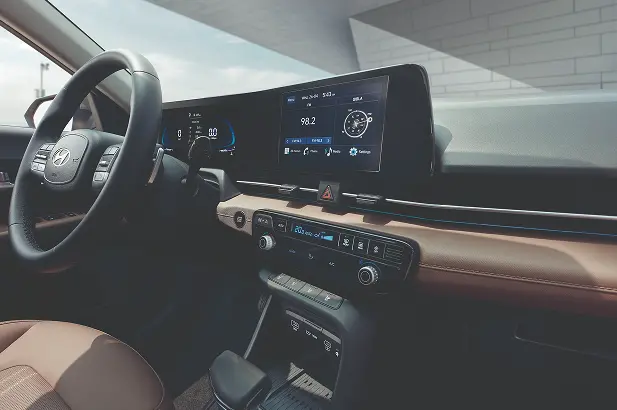 Conectividad Android Auto y CarPlay. 
