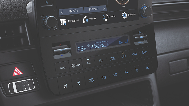 Imagen de la botonera del dashboard de la Stadia mostrando el control del Desempañador del parabrisas trasero.