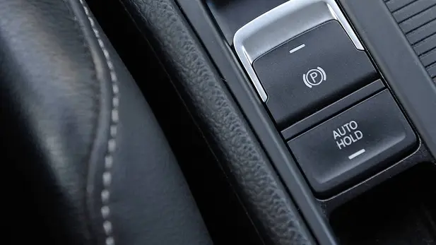  Freno de estacionamiento electrónico con retención automática 