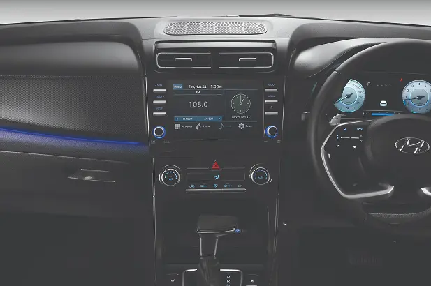 Sistema de infoentretenimiento con pantalla de 8 pulgadas   